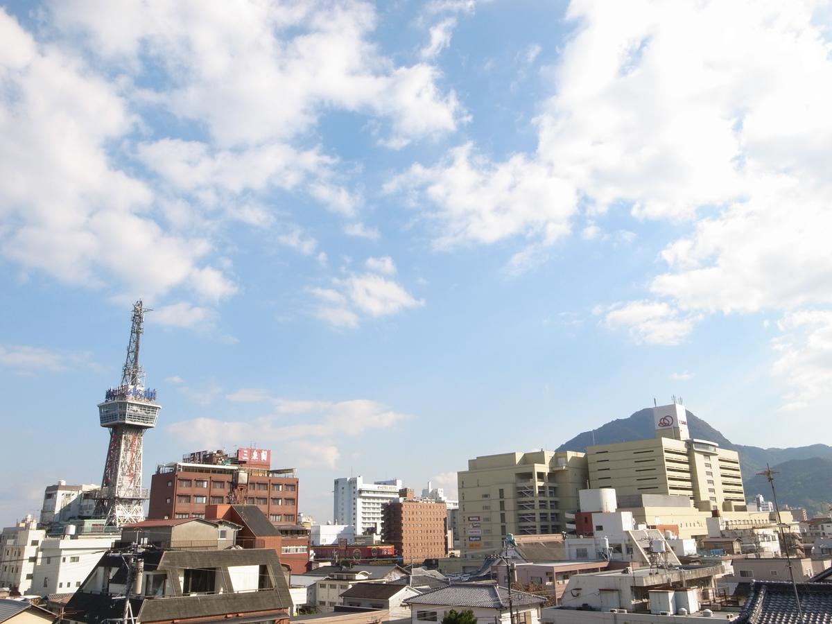 Onsenyado Hamayu Nagi Hostel Beppu Buitenkant foto