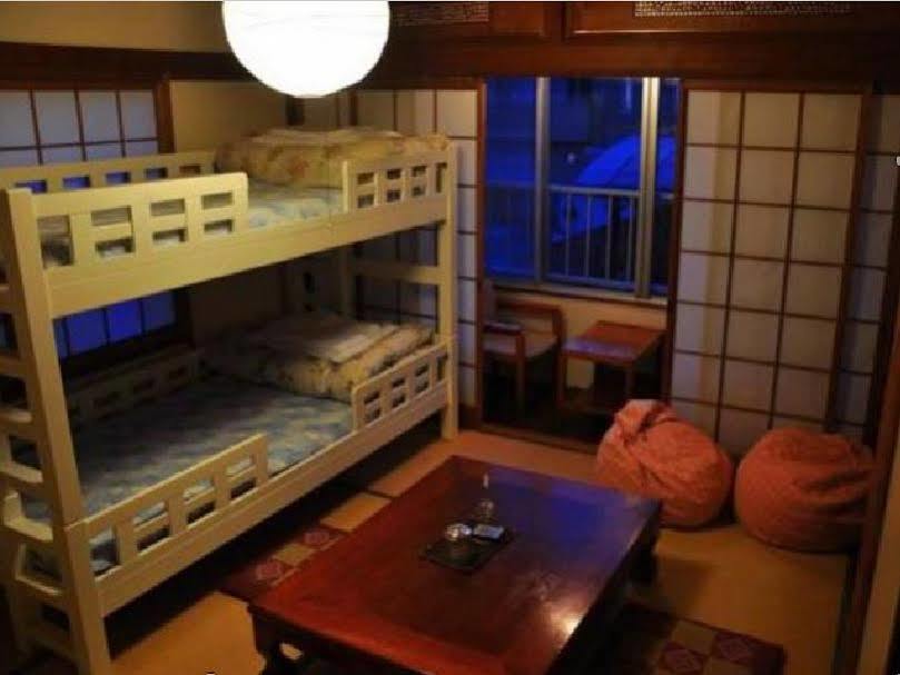 Onsenyado Hamayu Nagi Hostel Beppu Buitenkant foto