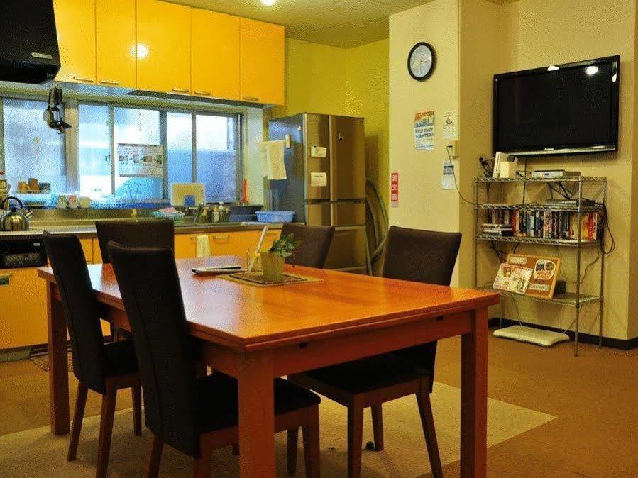 Onsenyado Hamayu Nagi Hostel Beppu Buitenkant foto